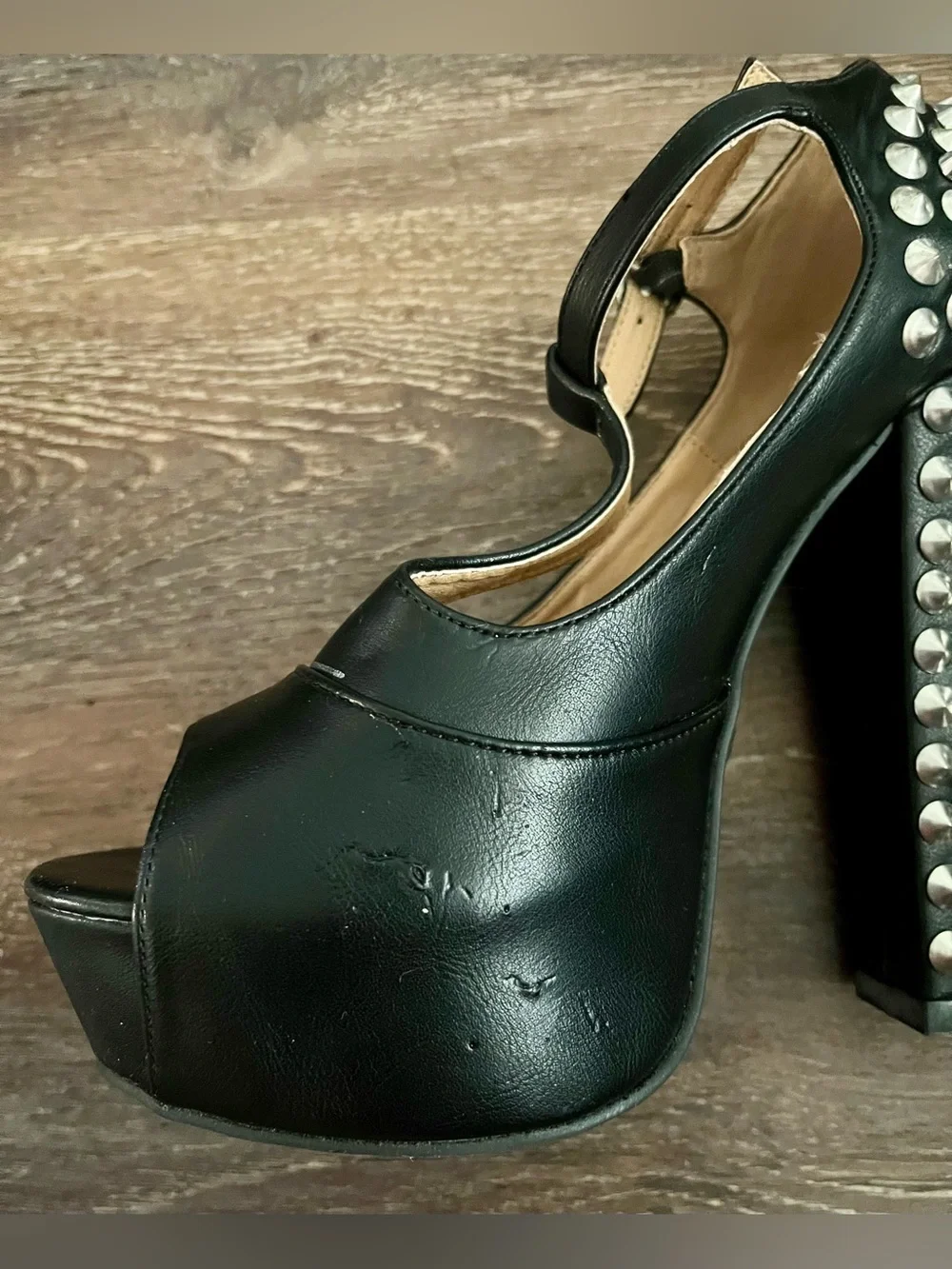 Brand New Wild Diva Black Spiked Platform Heels Size 5